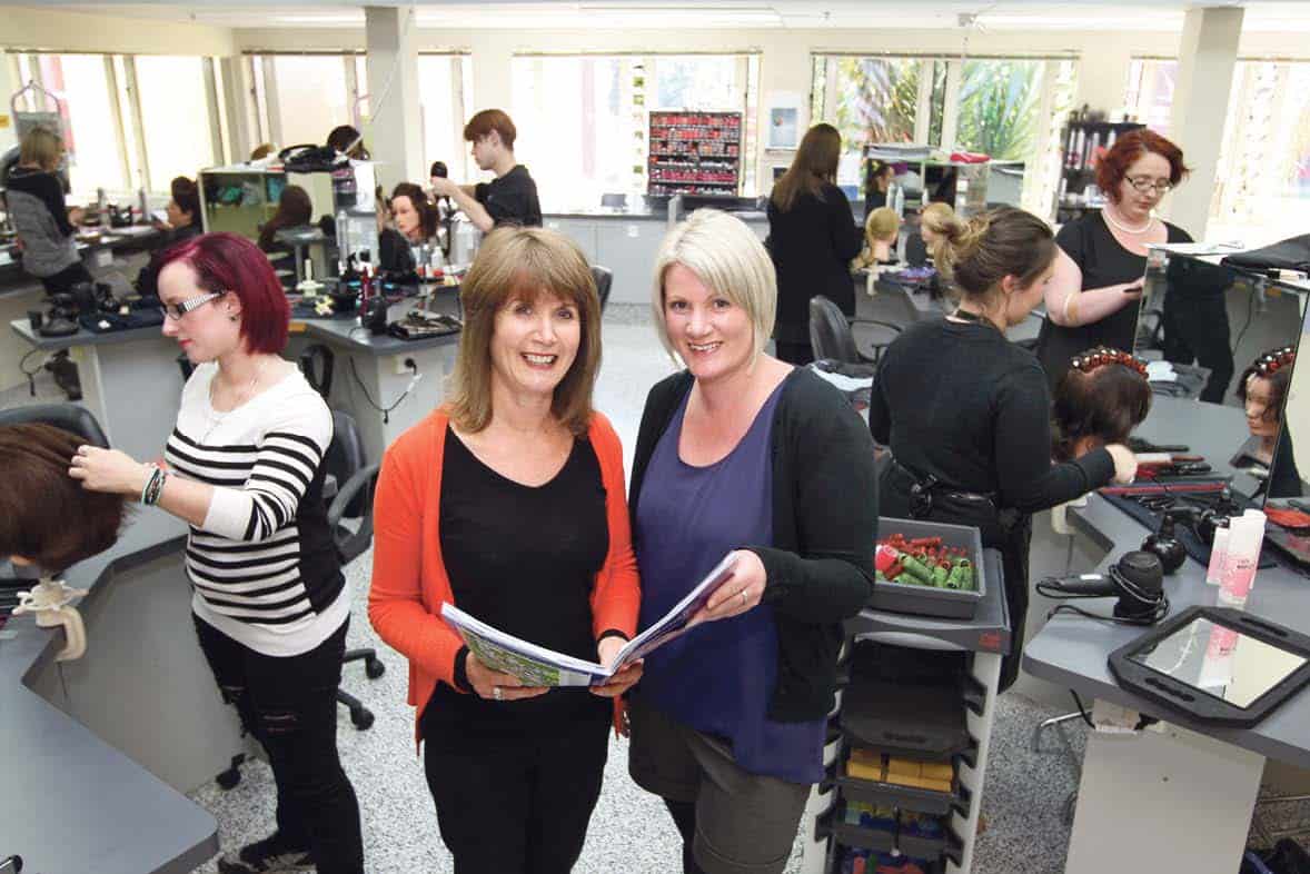 Courses for hairdressers - study colors Courses for hairdressers - study colors